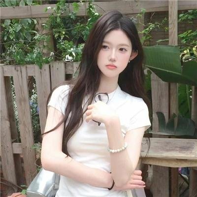 黑衣人